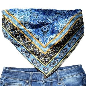 Satin Triangle blue top crop Medium for party, brunch or jeans